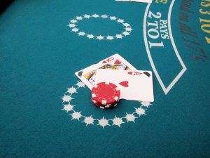 The most common blackjack rule variations and their impact on strategy