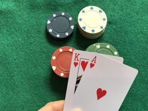 Analyzing Different Blackjack Betting Systems and Their Effectiveness